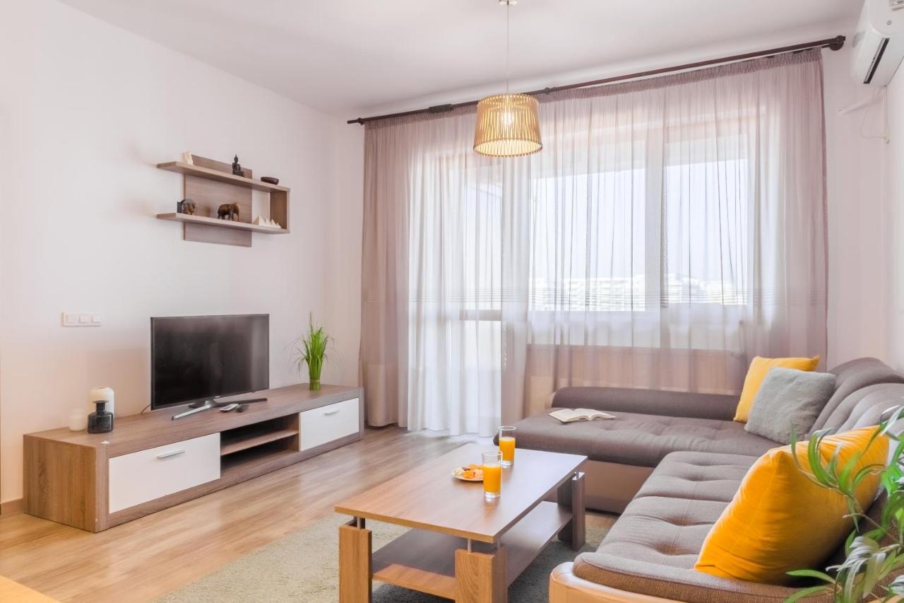 Lovely Apartment With City View بوخارست المظهر الخارجي الصورة