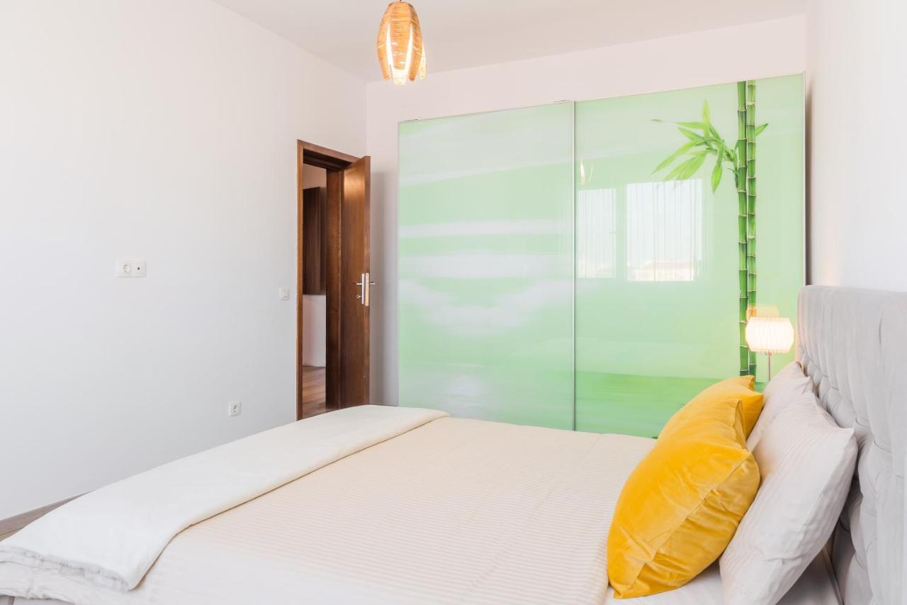 Lovely Apartment With City View بوخارست المظهر الخارجي الصورة